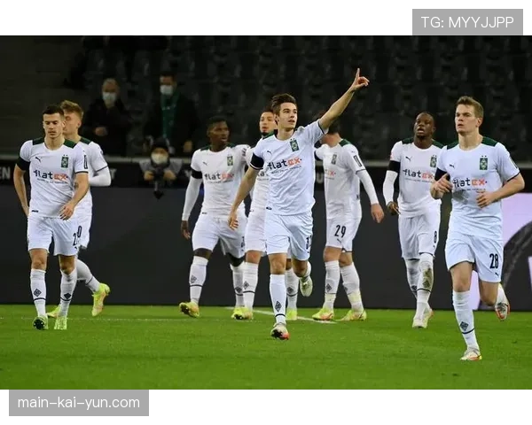 数据面板显示:法兰克福对阵门兴,全场平均冲刺速度冠绝本轮德甲 数据面板显示:法兰克福对阵门兴,全场平均冲刺速度冠绝本轮德甲